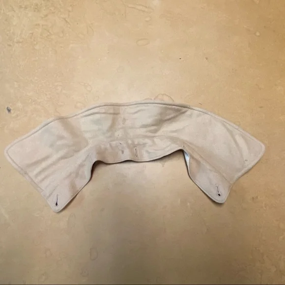 Burberry Tan Trench Coat - Picture 16 of 16